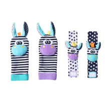 Charger l&#39;image dans la galerie, Chaussettes et hochets poignet  sensoriels
